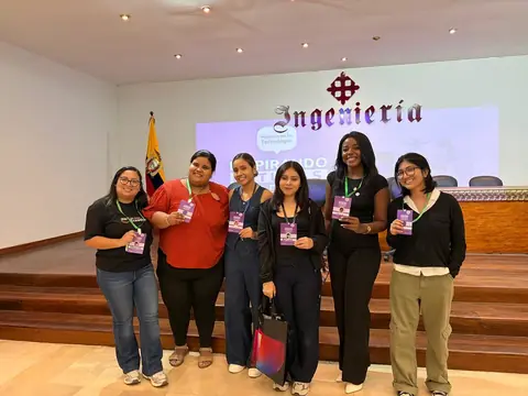 Speakers y organizadoras del encuentro de mujeres en tecnología